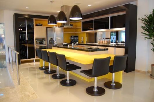 cozinha moderna com ilha