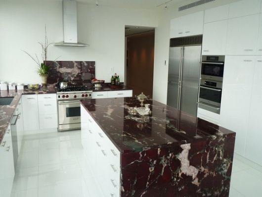 bancada de cozinha mármore roxo
