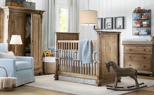quarto de bebê azul madeira