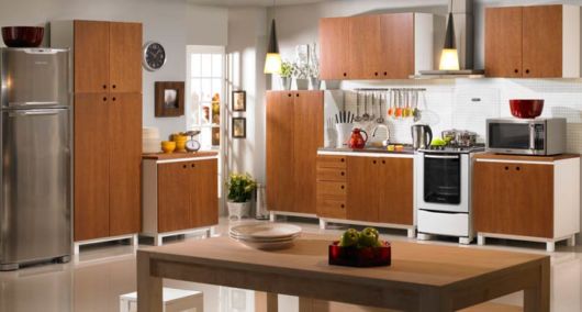 cozinhas-de-luxo-armarios-de-madeira-modernas