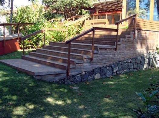 escada-externa-madeira