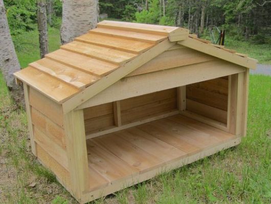 casa simples de madeira