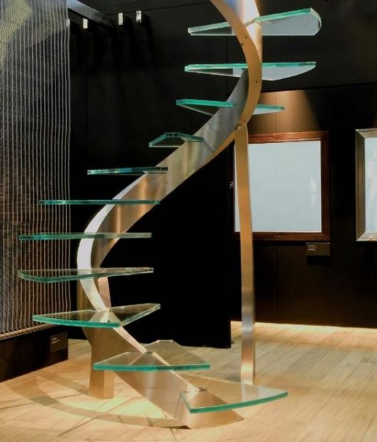 escada caracol moderna