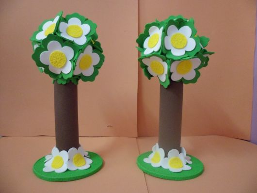 árvores de EVA para maquete com flores grandes
