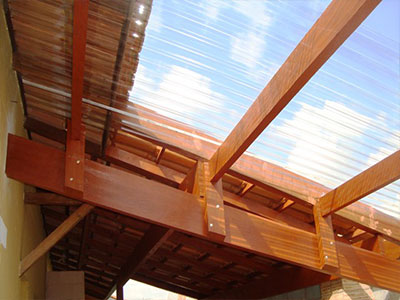 telhado com telha transparente