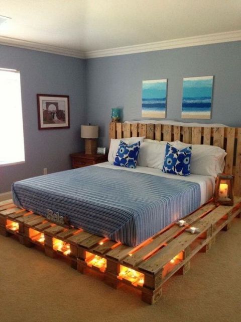 cama de paletes com luz