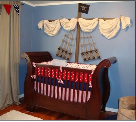quarto de bebê marinheiro berço formato de barco