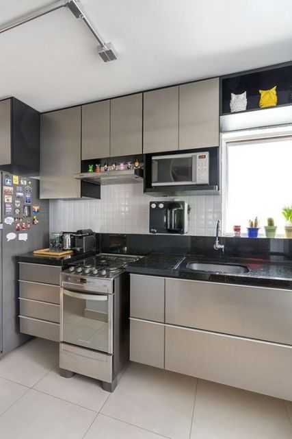 Móveis modernos na cozinha.