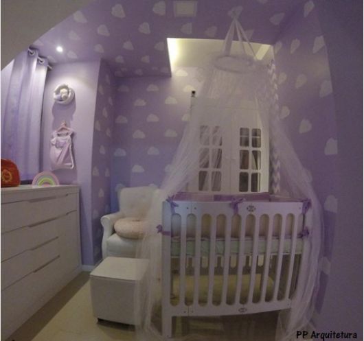 quarto bebê lilás
