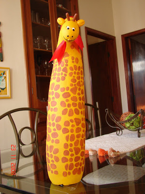 artesanato com cabaça girafa amarela