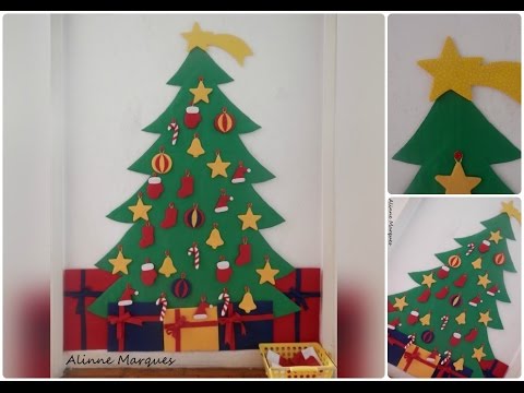 Árvore de Natal de EVA para parede com enfeites dourados e vermelhos