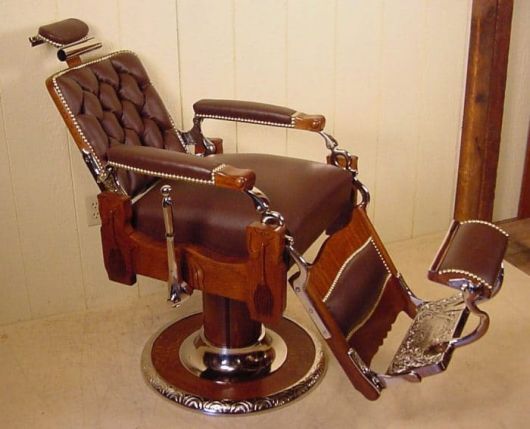 A famosa cadeira vintage de barbeiro