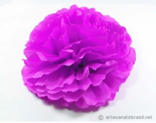 pompom de papel crepom lilás