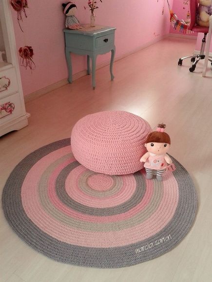 Puff rosa para decorar quarto de menina
