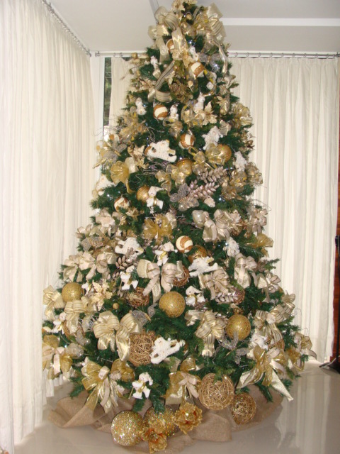 A árvore de Natal com laços é puro luxo!