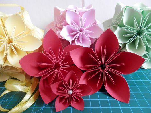 Como fazer flor de origami rosa