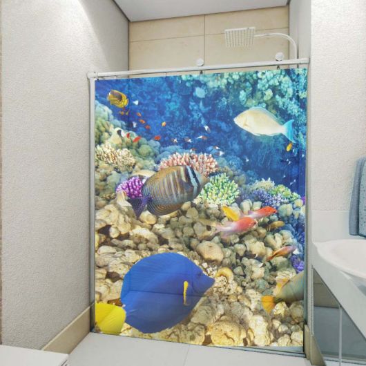 Adesivo para box de banheiro totalmente realista e com vários elementos marinhos
