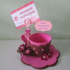 Xícara de EVA rosa e marrom
