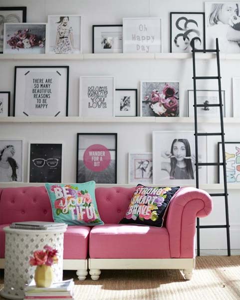 sofá rosa e branco