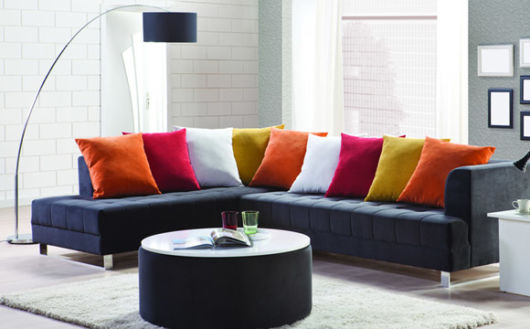 decoração com sofá de 8 lugares