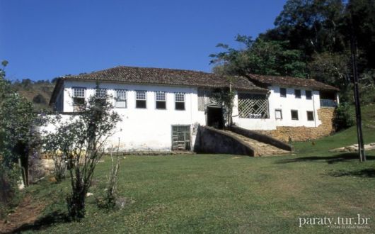 casa simples e antiga