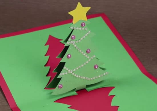 cartão natalino com pinheiro