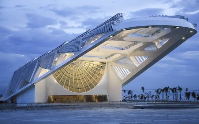 Projetos arquitetônicos famosos museu do amanha