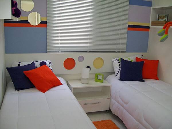 quarto infantil planejado com duas camas simples