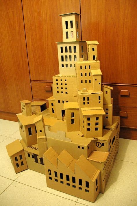 cidade com papelão