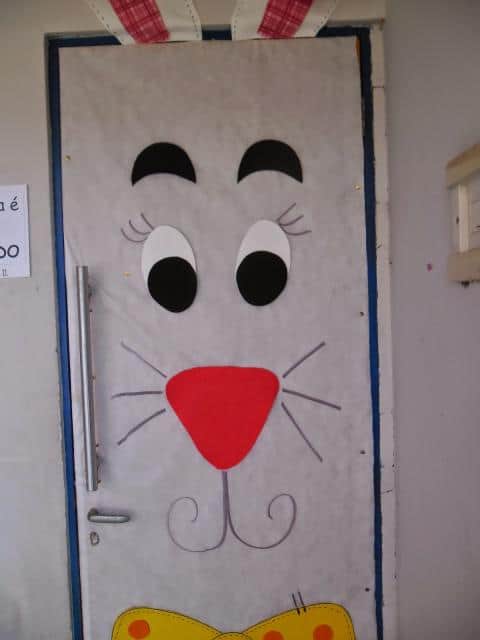 porta da sala decorada para pascoa