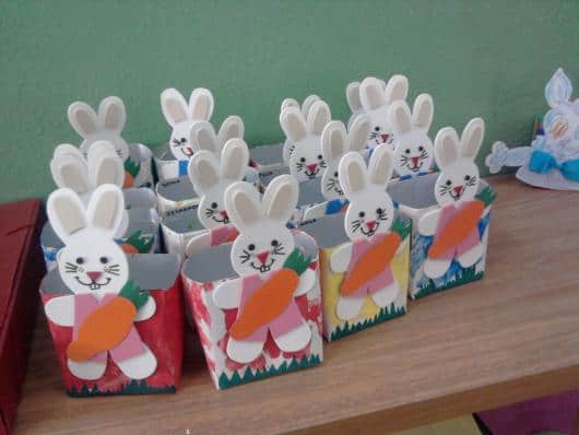 Caixinhas com coelhos para fazer com as crianças
