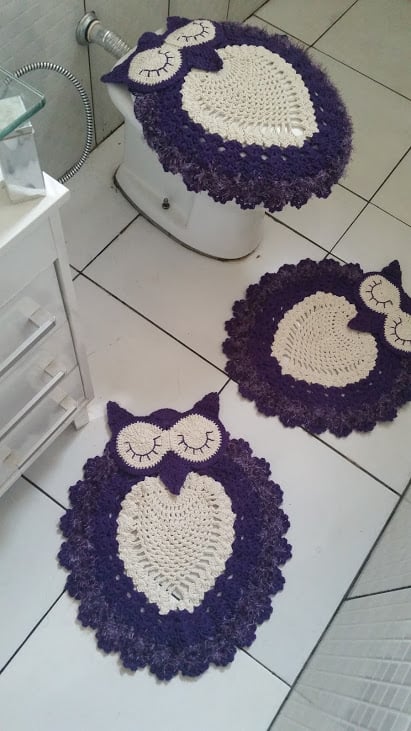 conjunto de tapetes de crochê roxo para banheiro