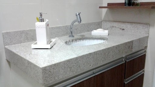decor do banheiro com granito branco Itaúnas