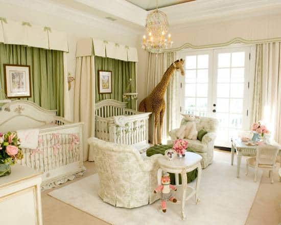 quarto de bebê safari cortinas verdes