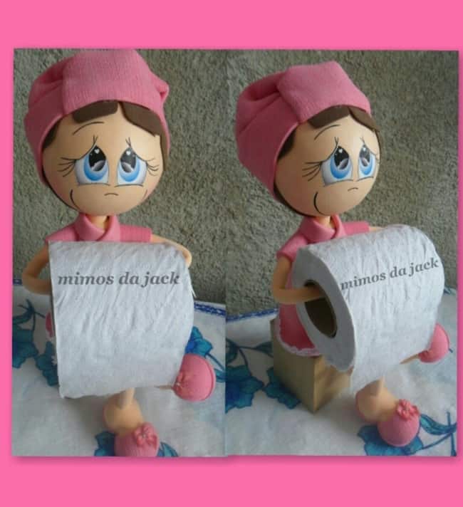 Boneca porta papel higiênico de EVA com roupa rosa4
