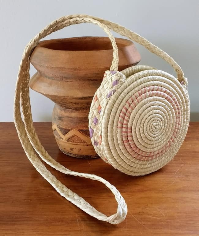Bolsa de artesanato indígena