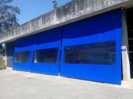 toldo retrátil em pergolado