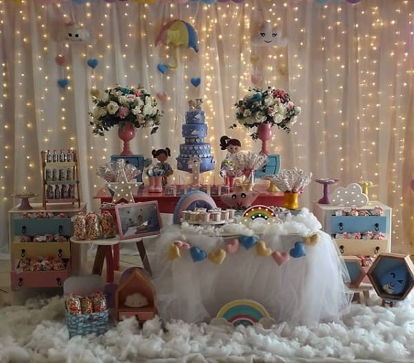 festa infantil decorada com cortina de led