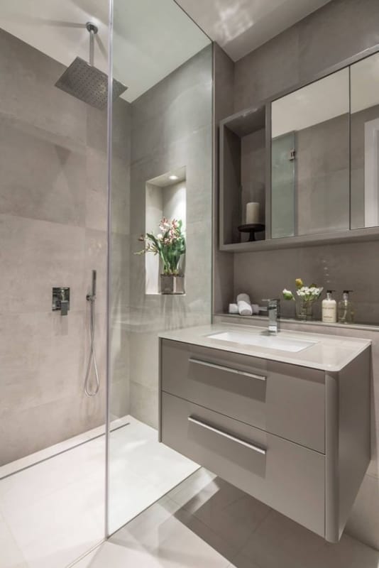 banheiro cinza e moderno