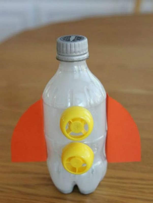 brinquedo reciclado simples com garrafa pet