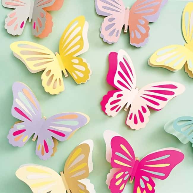 borboletas 3D de papel colorido