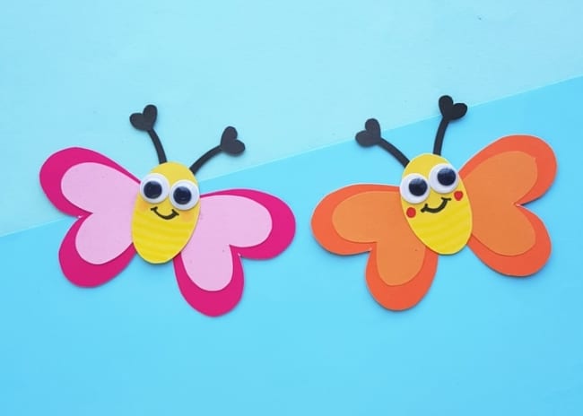 borboleta simples com papel colorido
