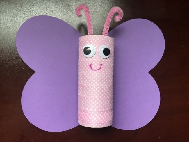 borboleta de papel higienico para atividade infantil