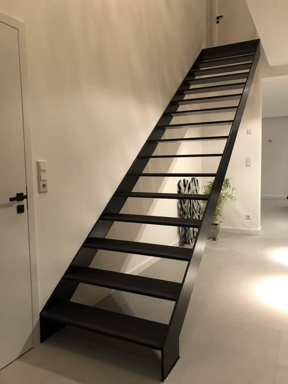 6 projeto com escada moderna em ferro preto