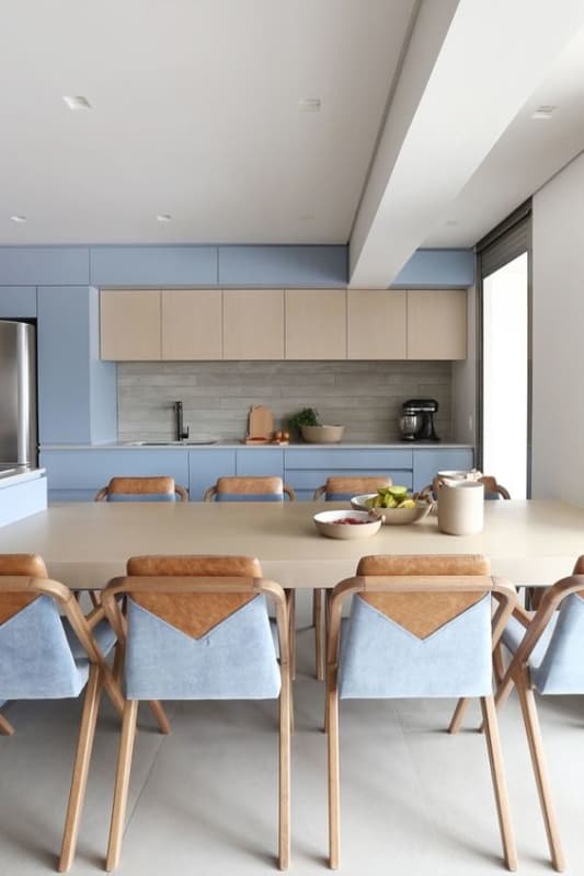 37 cozinha moderna com azul pastel na decoracao