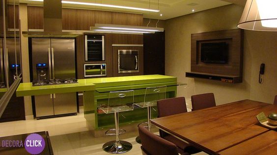 40 2 cozinha integrada com bancada verde limao