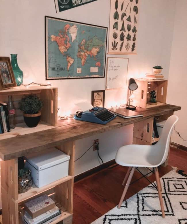 24 escrivaninha de madeira simples e rustica