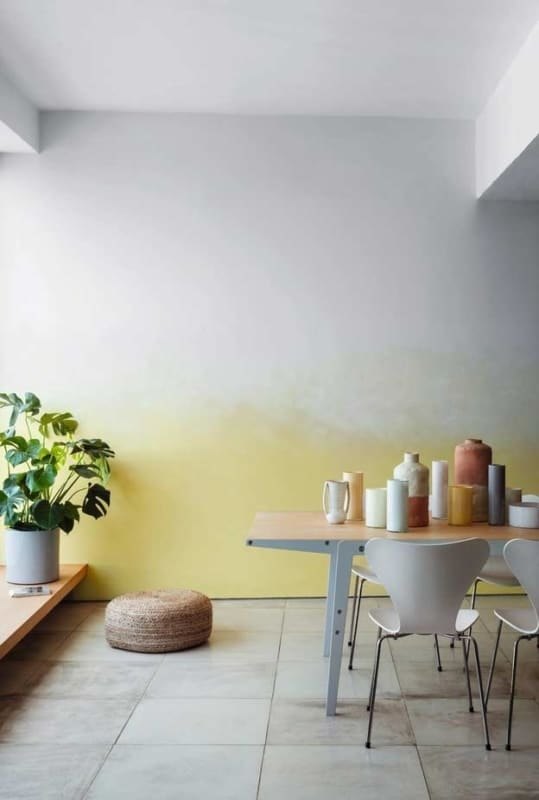 24 sala de jantar com parede degrade amarelo pastel