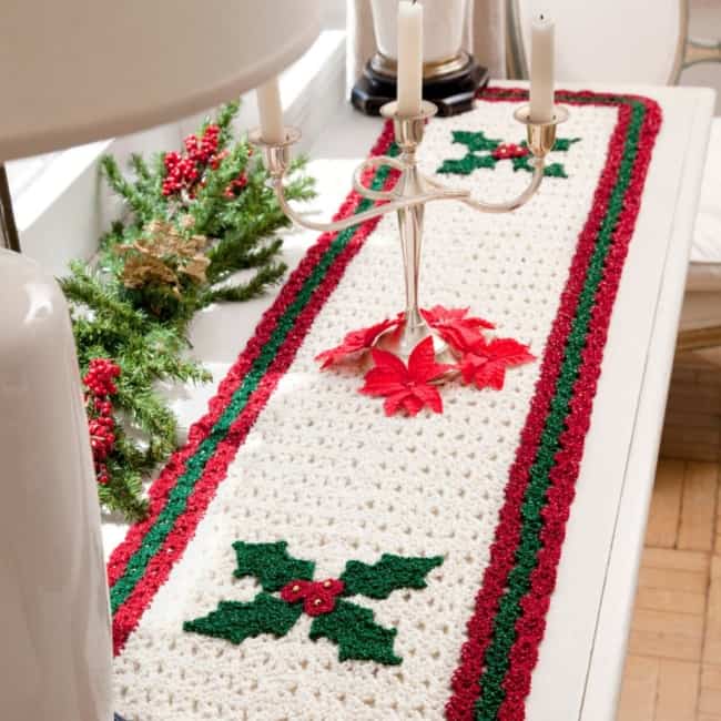 39 decoracao de mesa de natal com caminho de croche