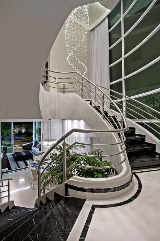 decoracao escada curva em marmore com pe direito alto e lust aquilesnicol 69640 proportional height cover medium